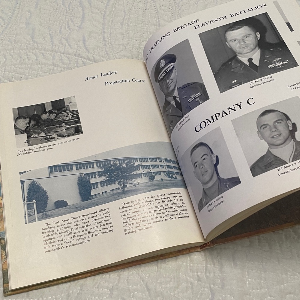 U.S. ARMY Training Center Armor Book Fort Knox, KY  1960’s Vintage Hardcover - Picture 9 of 14